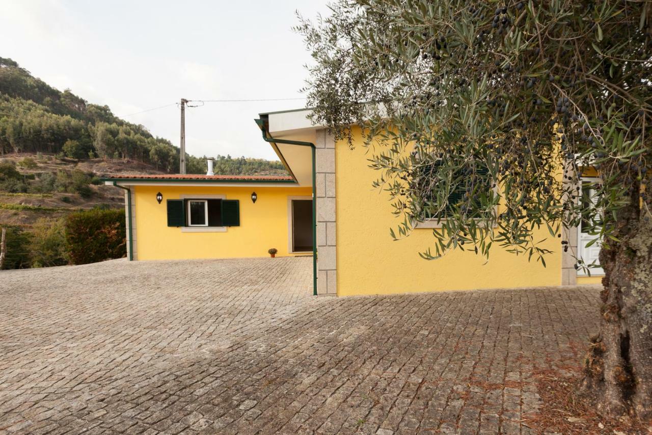 Casa Dos Limoeiros Em Ribas Villa Celorico De Basto Bagian luar foto